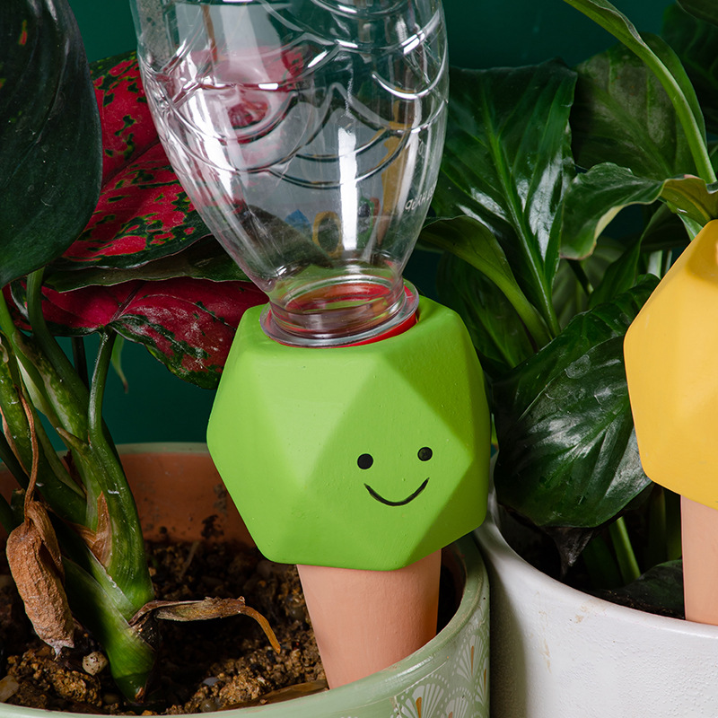 أجهزة سقي النباتات، أداة سقي ذ - مراجعة Self Watering Insert وسعره